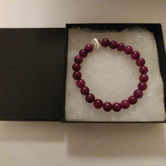 Violet Mountain Jade Stone Bracelet - Picture 5 of 8